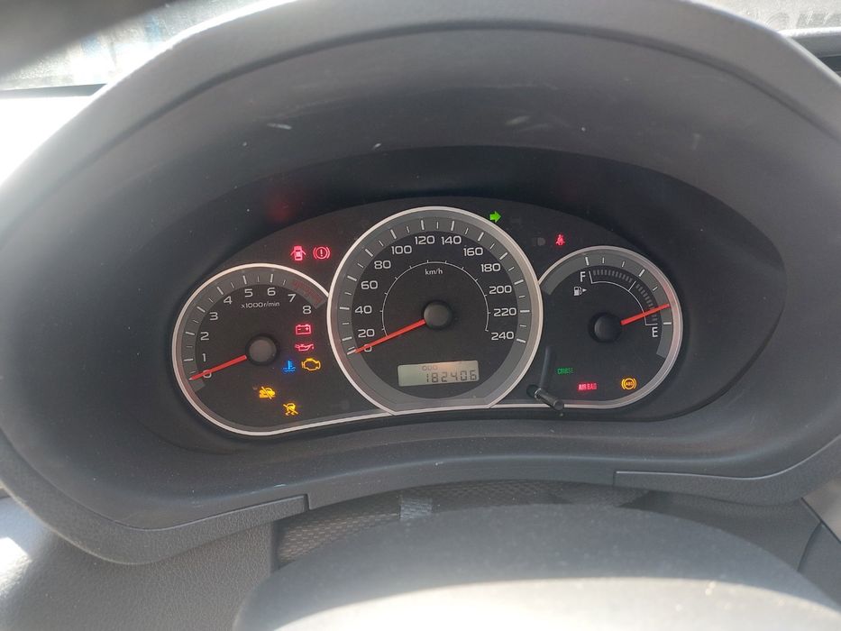 Продавам на части Субару импреса 2010година