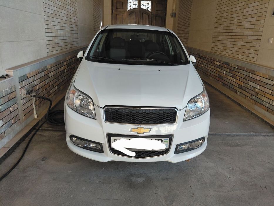 Nexia 3 avtomat  2020  oq rang 24500 km yurgan