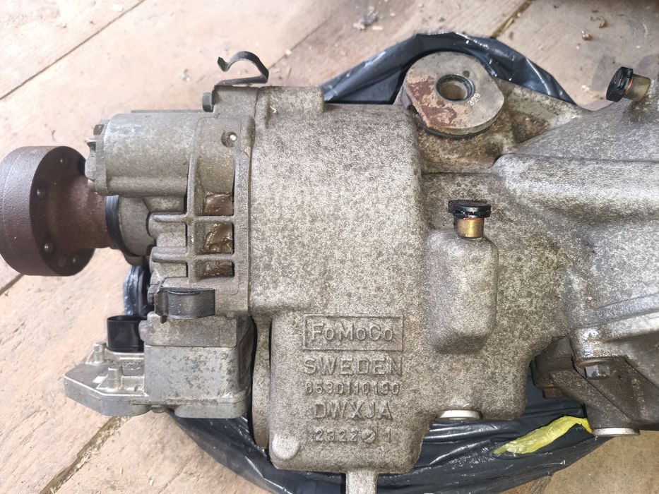Vând diferențial spate Ford kuga MK 1 an fabricație 2009