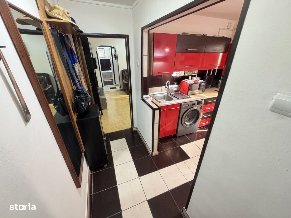 Apartament 2 camere zona Poarta 6 cu Centrala