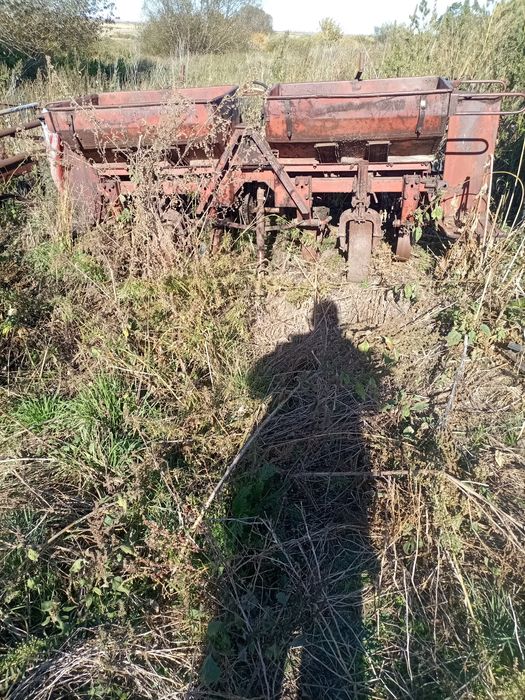 Продам две картофелесажалки