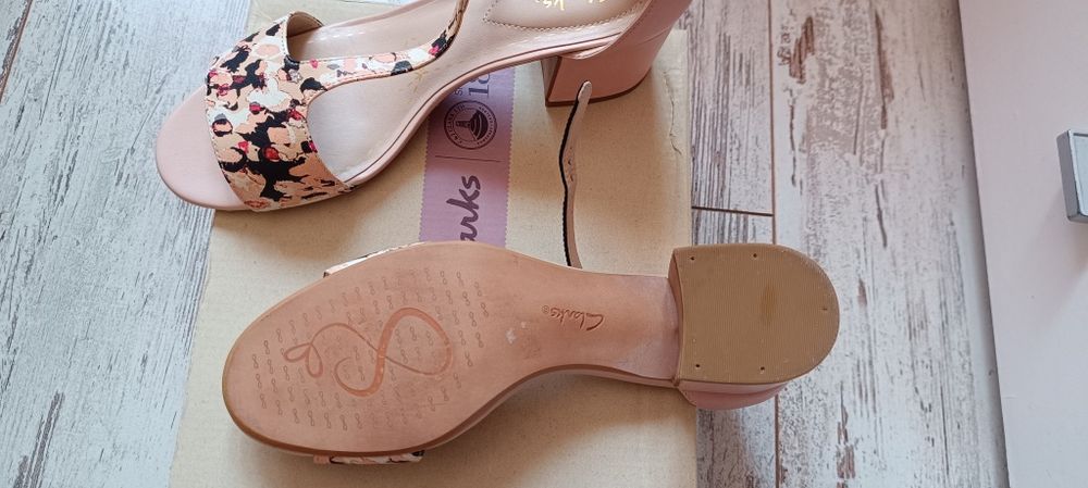 Дамски сандали Кларкс