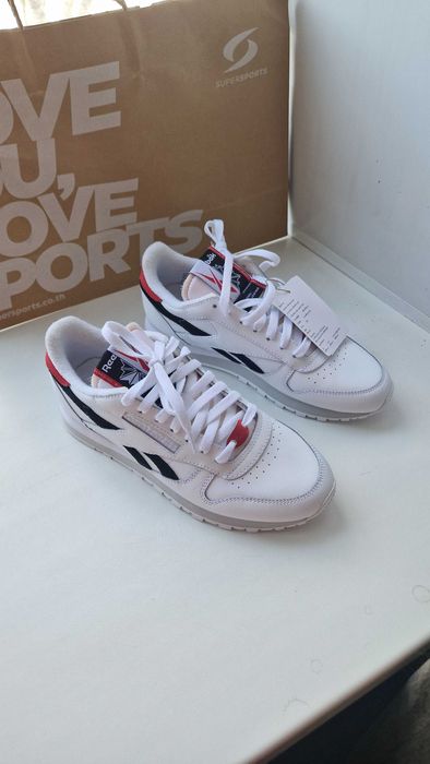 Новые фирменные кроссовки Reebok