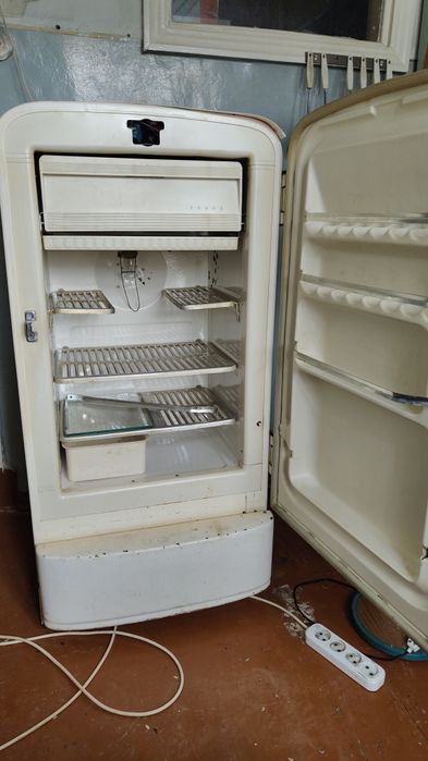 Холодильник МИР.