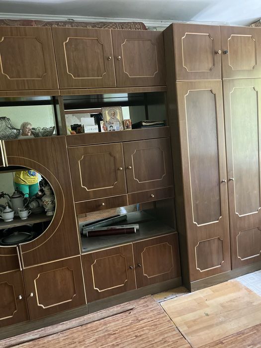 Продам стенку 20000 тенге