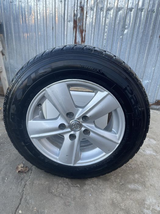 Продается зимний r15