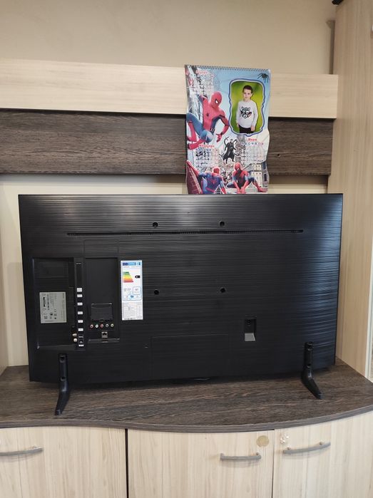 Смарт Телевизор SAMSUNG 43 инча Ultra HD