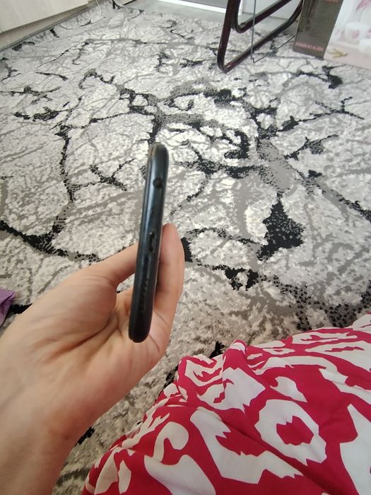 Samsung A 10 telefon sotiladi