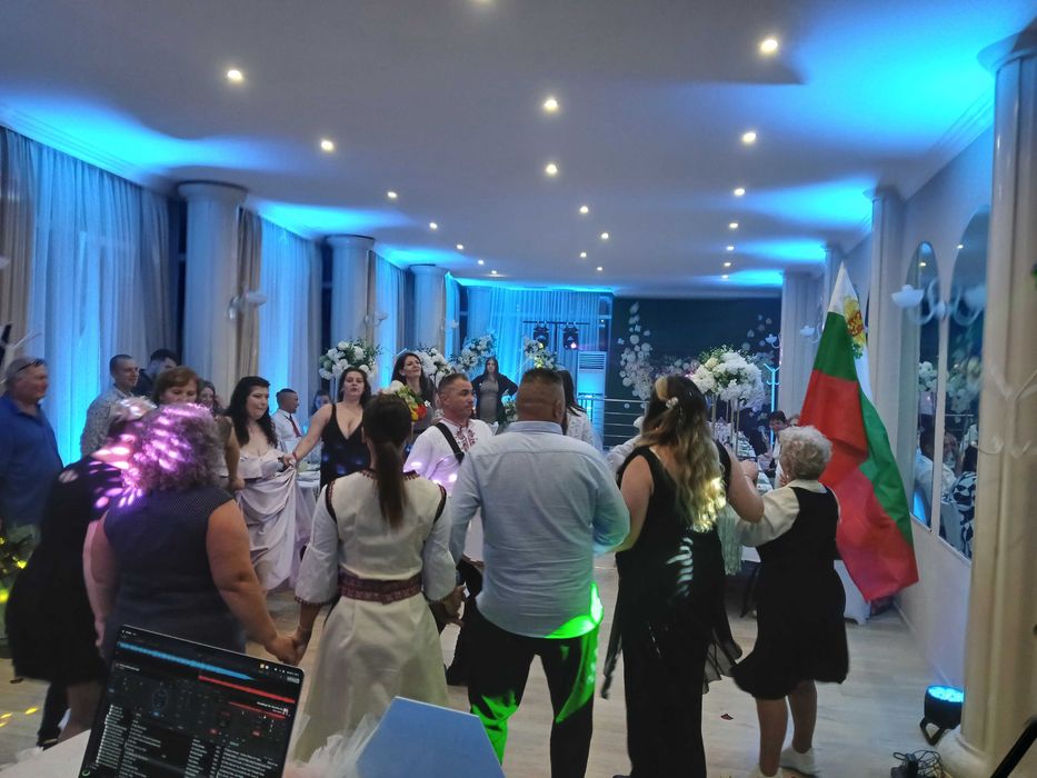 DJ (event manager and drummer) за Вашето незабравимо парти