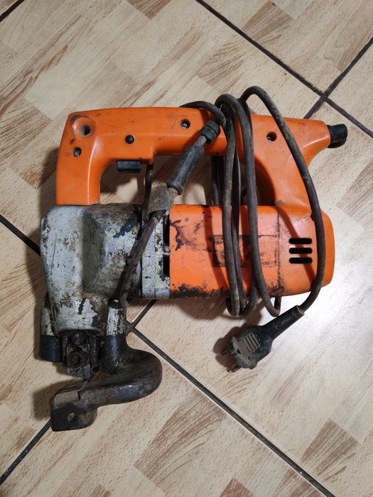 Продам электро ножницы