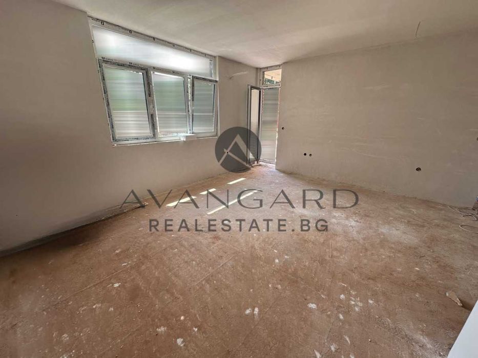 Продава се Двустаен апартамент в Пловдив, Кючук Париж - 73 кв.м за 1407 €/кв.м - Снимка #3