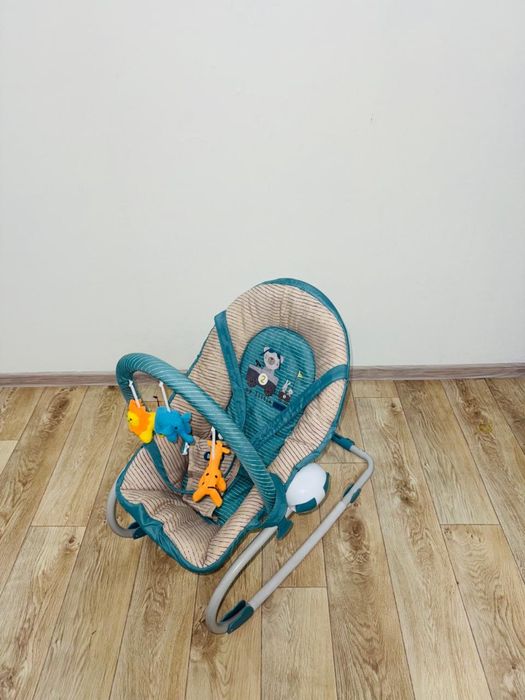 Продам коляску в подарок шезлонг