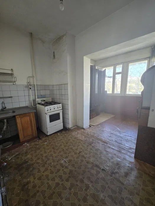 Продаётся 2-х комнатная квартира в Сергели 4