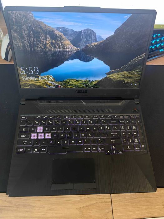 ASUS TUF A15 FA506IV (Ryzen 7 4800H / RTX 2060 / 16GB RAM / 1TB SSD)