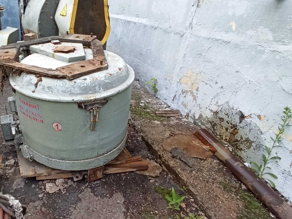 Центрифуги б/у (промышленные)