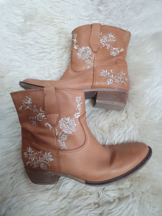 Ботушки Roxy .р37 естествена кожа. От 120€