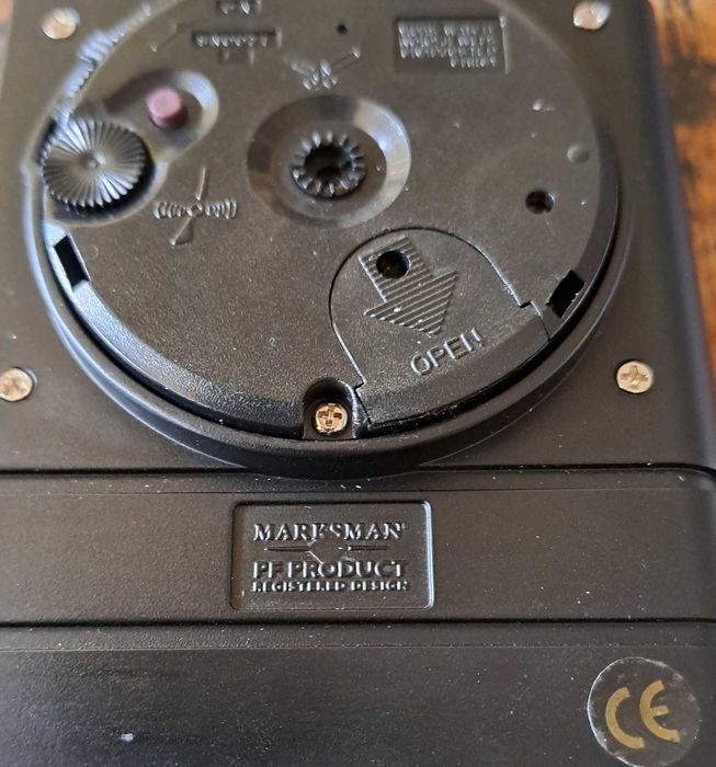 часовник будилник за бюро Марксман, капак и светлина за циферблата