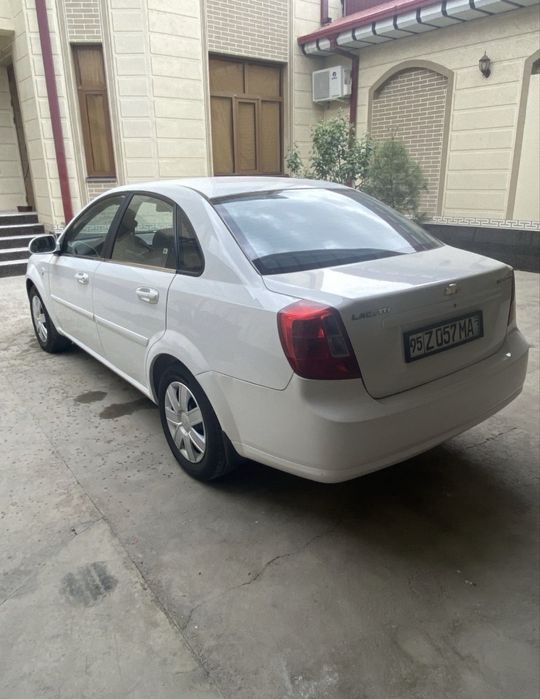 Chevrolet Lacetti / Gentra 2010 — 2