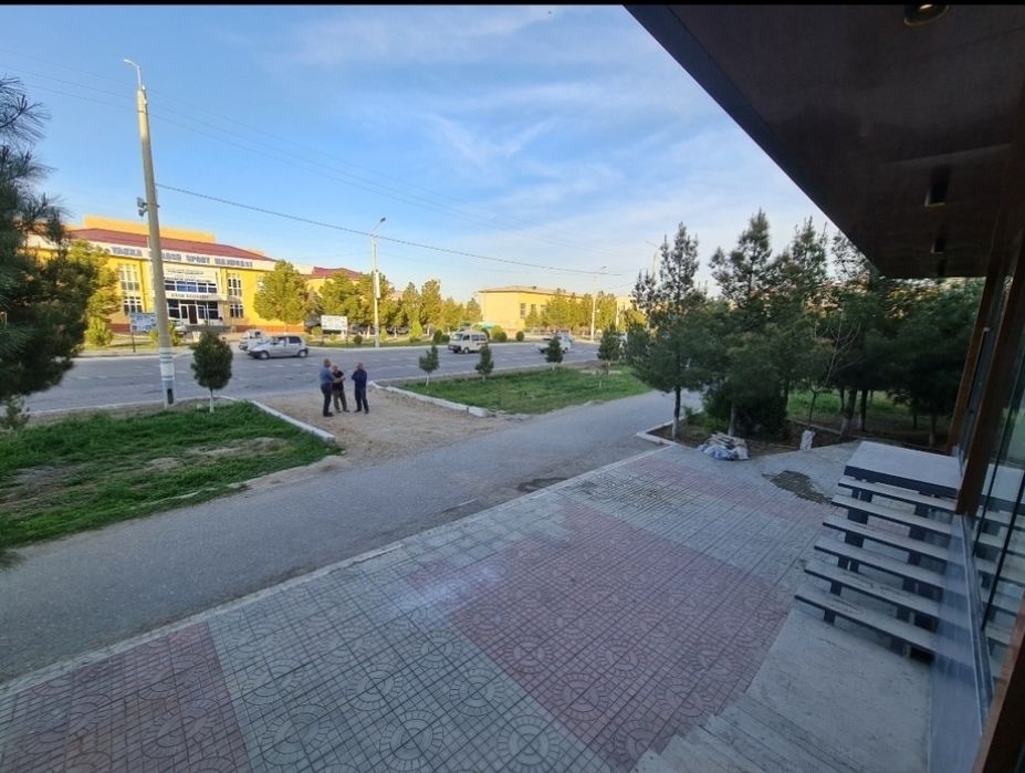 Alohida turgan bino 3 qavat 350м2 ijaraga beriladi
N