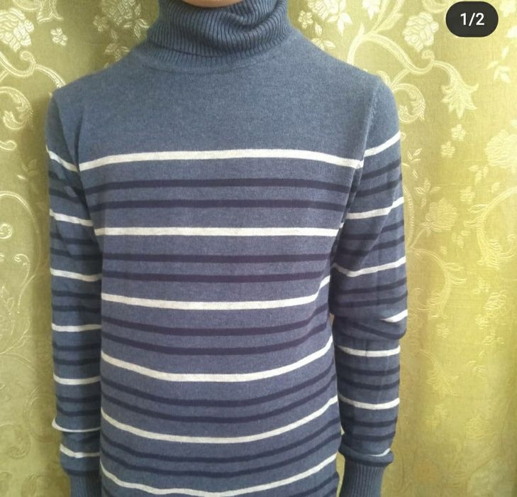 Свитшоты и водолазки