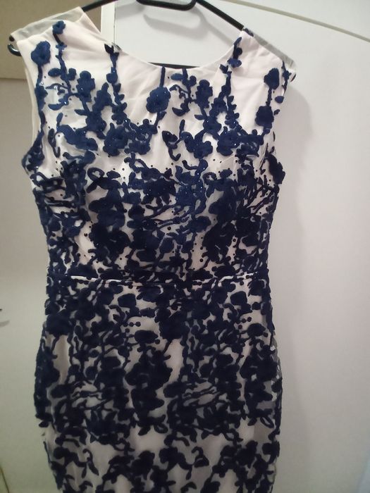 Дълга елегантна рокля