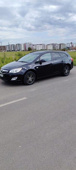 Opel Astra J Sports Tourer