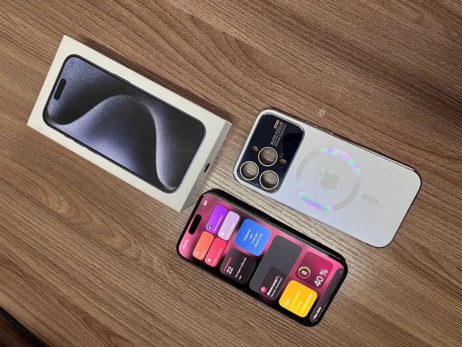 Продам iPhone 15 Pro айфон 15 про