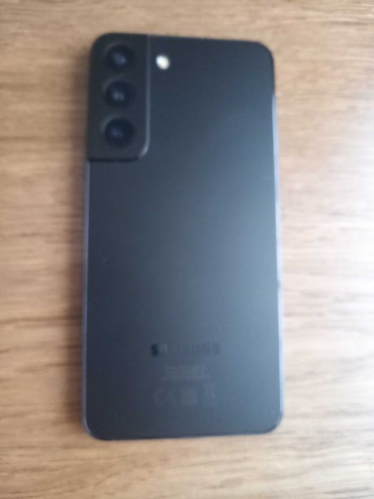 Предлагам  Samsung s22