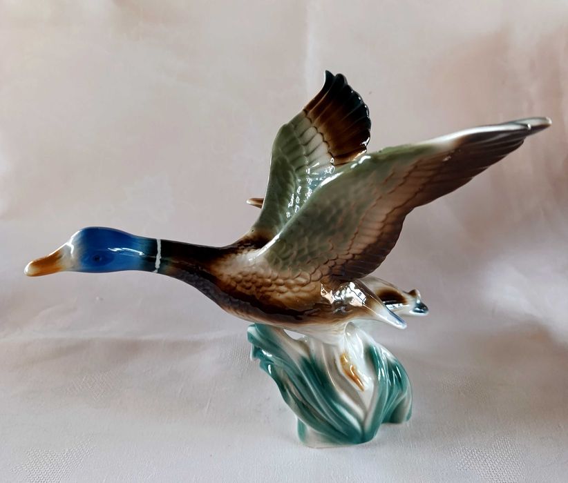 Bibelou mare "Rațe Sălbatice", porțelan Iris Cluj,  Calitatea 1 (27 cm)