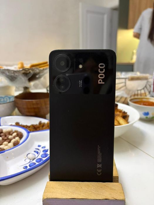 Redmi 13c либо же Poco c65