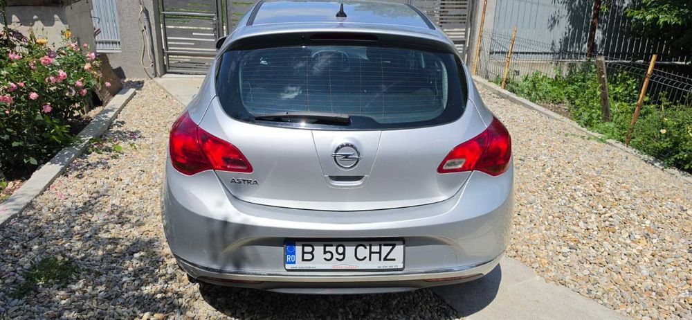 Opel Astra 5DR 1.6 TWINPORT ECOTEC Active