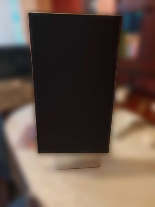 Samsung Odyssey OLED G8 (G81SF) — 27" 4K OLED 240Hz
