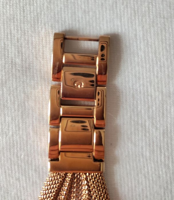 Ceas Guess auriu
