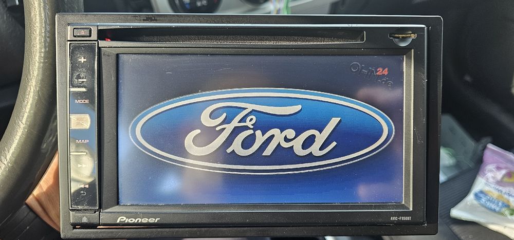 Продавам Pioneer avic-f950bt