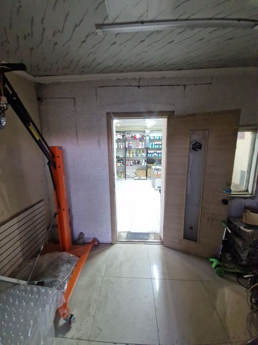 Сдам помещение под бизнес район Эталона 40кв