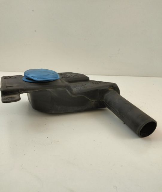 Gat umplere rezervor  lichid parbriz 8t2955463b Audi A4 B8/8K
