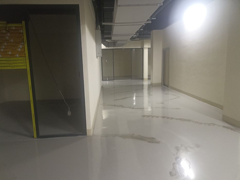 Ibn sino savdo markazi ( Stroy mart) dokon sotiladi