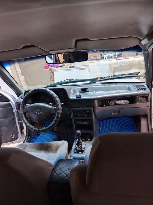 Нексия . Daewoo .