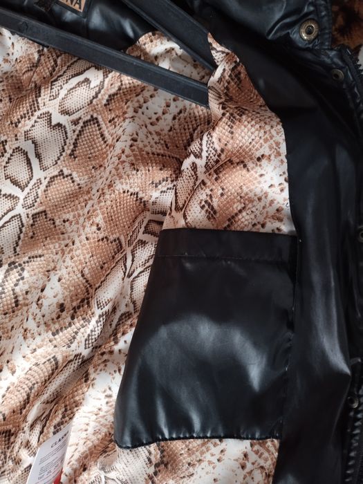 Продам весеннюю куртку