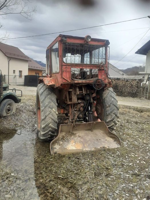 Tractor de vănzare