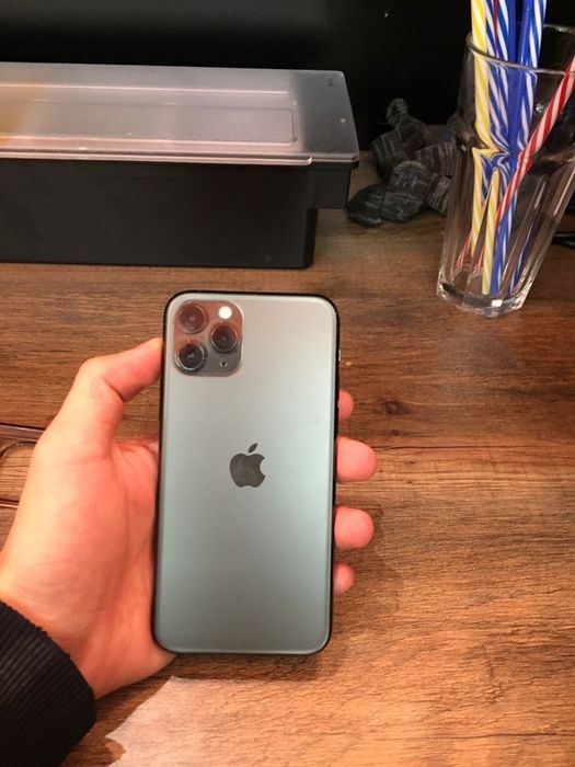 Iphone 11 64гб.