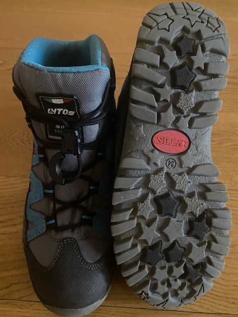 Детски зимни боти