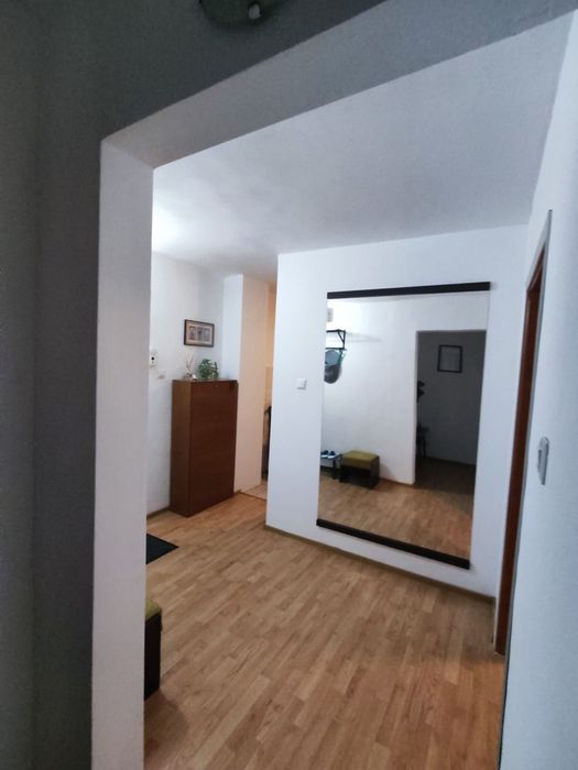 Stefan cel mare, de inchiriat apartament 2 camere, decomandat, 350 euro