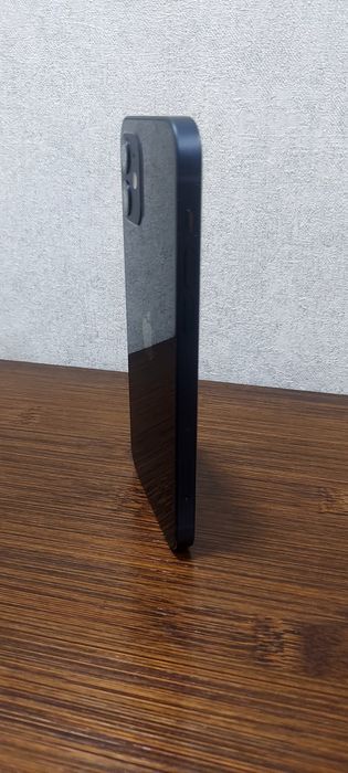 Продам IPhone 12, 128 gb
