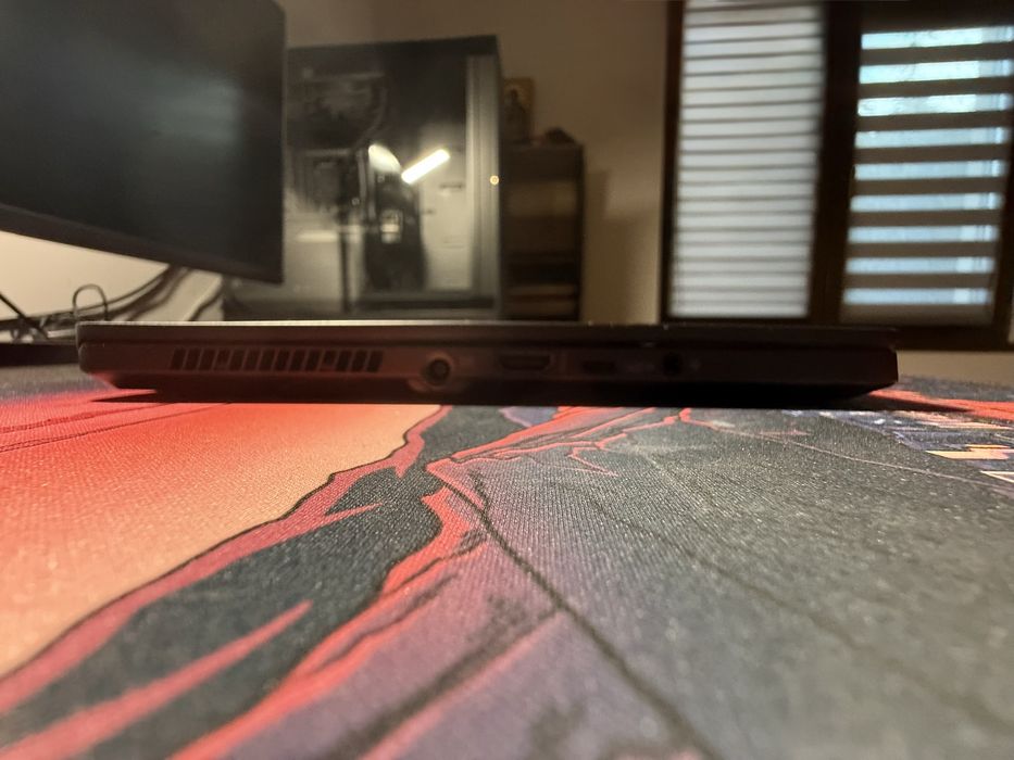 ASUS ROG Zephyrus G14 | Ryzen 7 4800HS | GTX 1650 | Cutie originală
