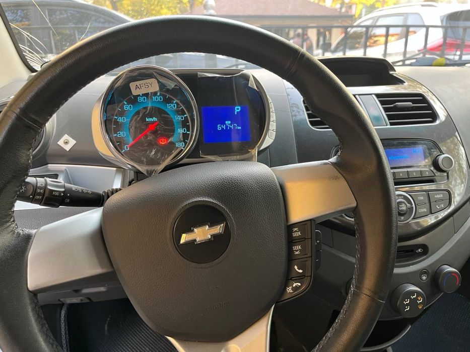 Spark AT 2020 yil 1300$ ming bilan 3 300 sum oylik