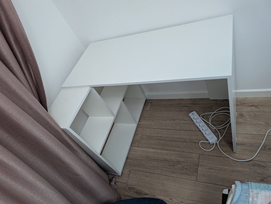 Стол письменный 105х80x74 см