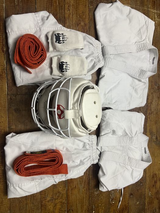 Каратэ форма.