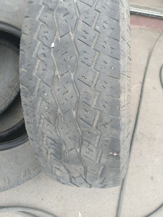 Продам шины внедорожник