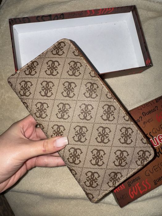 Portofel Guess nou